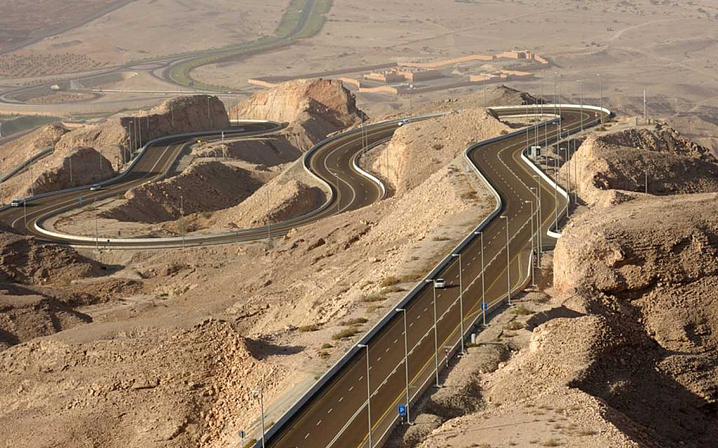 Jabal Hafeet Road to Heaven