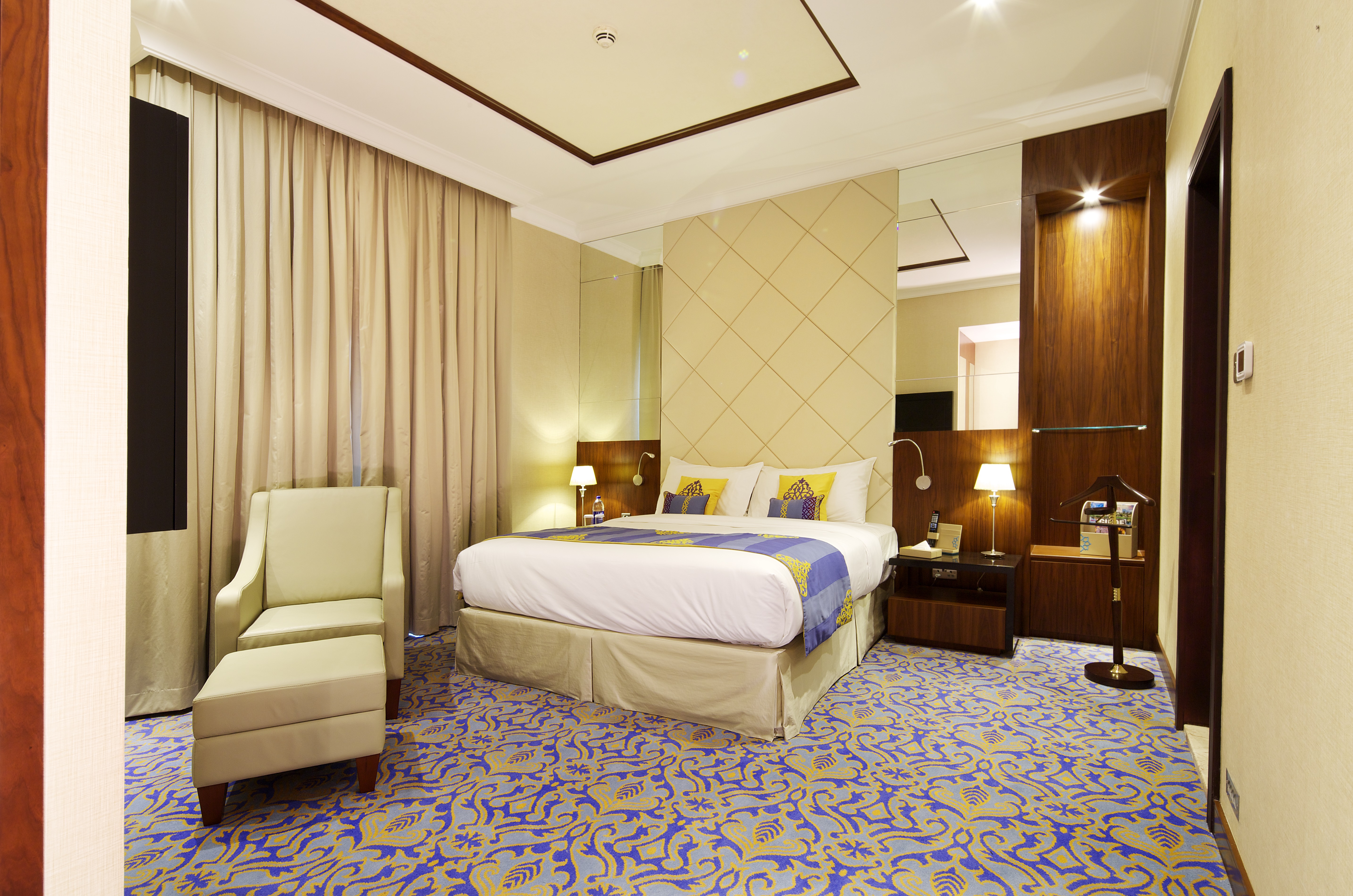 Hotel Sunday International